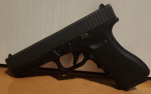 これ以上の値下げ不可!!(早い者勝ち)日本での入手困難!Umarex GHK Glock 17 Gen3  S製 金属製ガスガン < ホビー  これ以上の値下げ不可!!(早い者勝ち)日本での入手困難!Umarex GHK Glock 17 Gen3  S製 金属製ガスガン < ホビーの