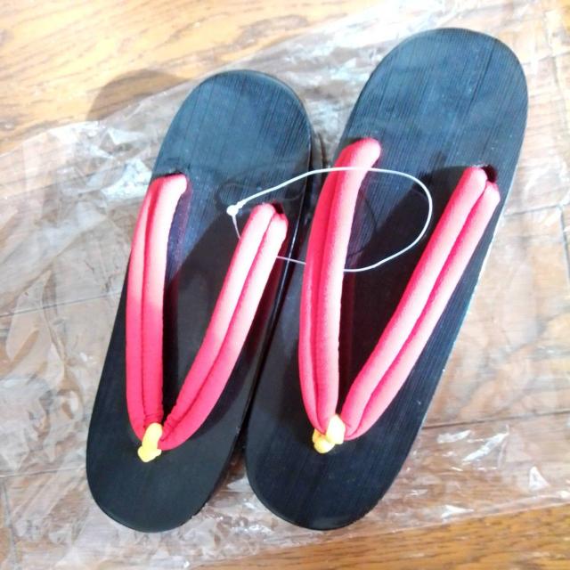 22.5〜24.0cm 黒×赤 浴衣 下駄 新品 < 女性ファッション 22.5〜24.0cm 黒×赤 浴衣 下駄 新品 < 女性ファッションの