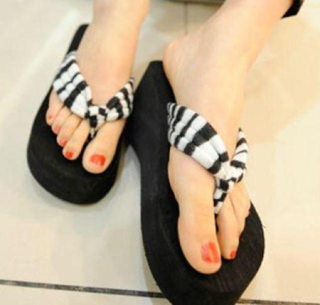 レディー ス ボーダー柄 厚底 サンダル ストライプ柄 ビーチサンダル ビーサン < 女性ファッション  レディー ス ボーダー柄 厚底 サンダル ストライプ柄 ビーチサンダル ビーサン < 女性ファッションの