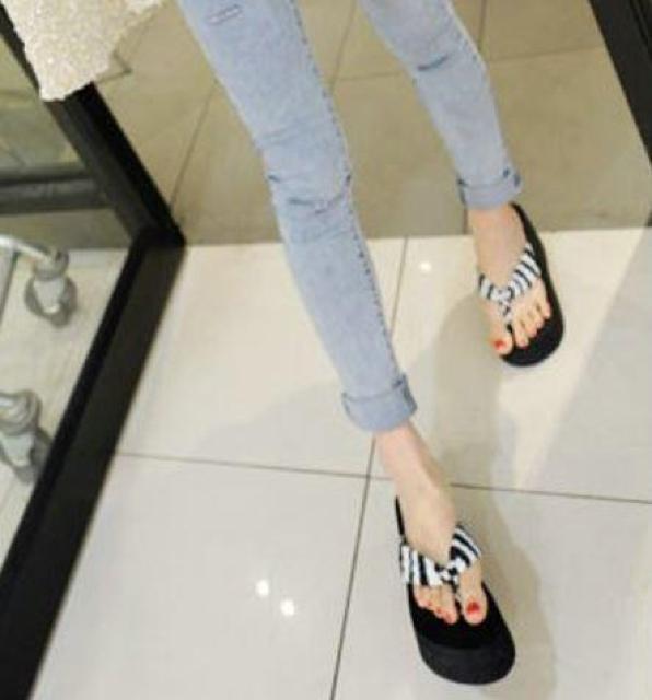 レディー ス ボーダー柄 厚底 サンダル ストライプ柄 ビーチサンダル ビーサン < 女性ファッション  レディー ス ボーダー柄 厚底 サンダル ストライプ柄 ビーチサンダル ビーサン < 女性ファッションの