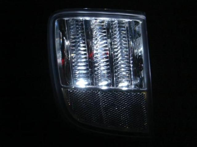 ランドクルーザー200系 LEDリアバンパーライト 白 < 自動車/バイク ランドクルーザー200系 LEDリアバンパーライト 白 < 自動車/バイク