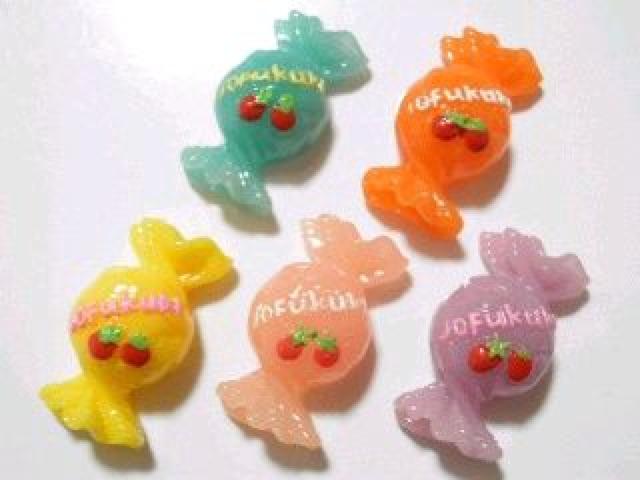 《New》<スイーツ>デコパーツ★ストロベリー付キャンディ【5個セット】 < 香水/コスメ/ネイル  《New》<スイーツ>デコパーツ★ストロベリー付キャンディ【5個セット】 < 香水/コスメ/ネイルの