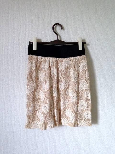 MARILYN ■ベージュ レース ウエストストレッチゴム スカート < 女性ファッション  MARILYN ■ベージュ レース ウエストストレッチゴム スカート < 女性ファッションの