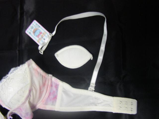 アイボリーイエロに花柄D70Mワイヤー入り < 女性ファッション   アイボリーイエロに花柄D70Mワイヤー入り < 女性ファッションの