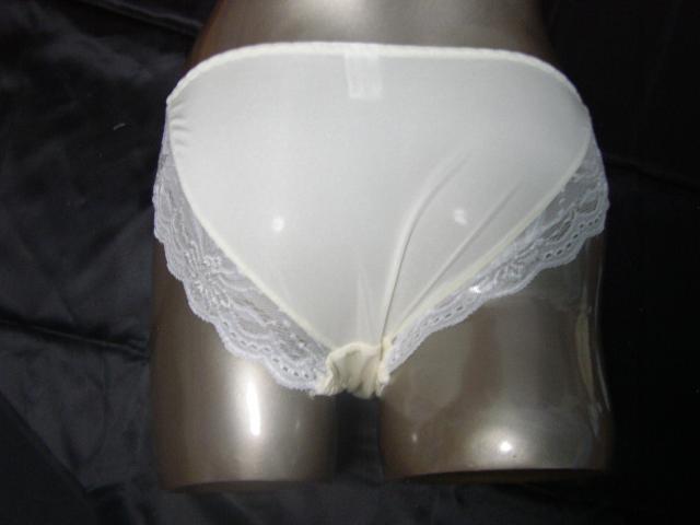 アイボリーイエロに花柄D70Mワイヤー入り < 女性ファッション   アイボリーイエロに花柄D70Mワイヤー入り < 女性ファッションの