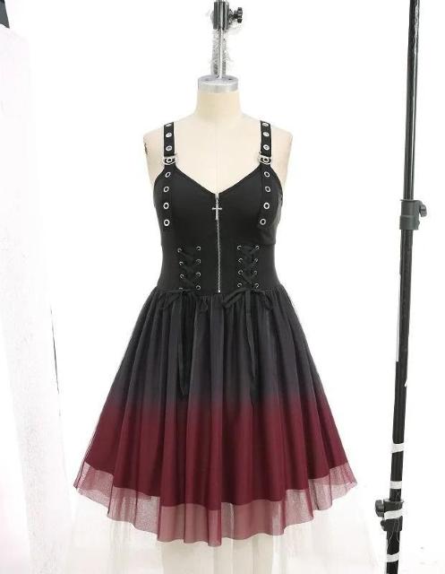 新品大きいサイズ3L(〜4L) ゴシック赤黒グラデドレスワンピース ゴスロリ ハロウィン < 女性ファッション  新品大きいサイズ3L(〜4L) ゴシック赤黒グラデドレスワンピース ゴスロリ ハロウィン  < 女性ファッションの