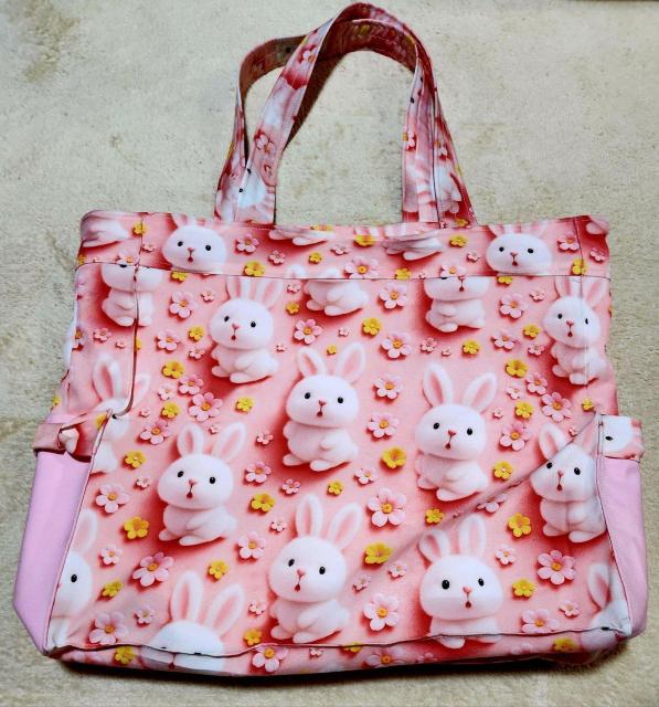 可愛いウサギちゃんの立体柄の布バックです。 < ペット/手芸/園芸 可愛いウサギちゃんの立体柄の布バックです。 < ペット/手芸/園芸の