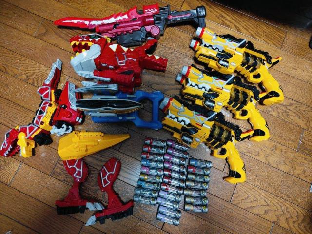 獣電戦隊 キョウリュウジャー キングオージャー ガブリボルバー 獣電池 戦隊 < おもちゃ 獣電戦隊 キョウリュウジャー キングオージャー ガブリボルバー 獣電池 戦隊 < おもちゃの