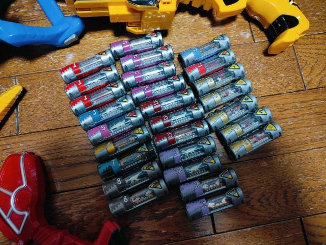 獣電戦隊 キョウリュウジャー キングオージャー ガブリボルバー 獣電池 戦隊 < おもちゃ 獣電戦隊 キョウリュウジャー キングオージャー ガブリボルバー 獣電池 戦隊 < おもちゃの