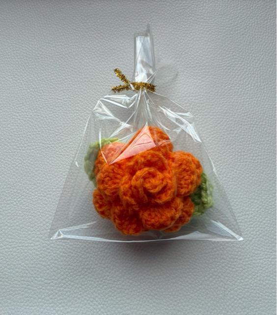 ハンドメイド アクリルたわし 薔薇 抗菌防臭 オレンジ プレゼント バザー < 女性ファッション ハンドメイド アクリルたわし 薔薇 抗菌防臭 オレンジ プレゼント バザー < 女性ファッションの