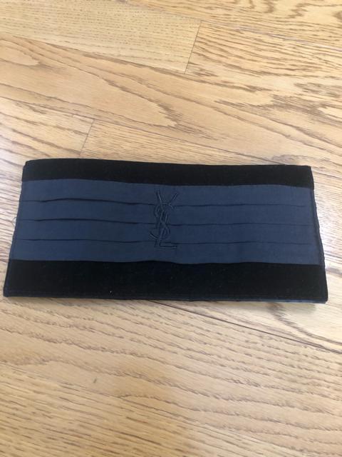 YSLyvessaintlaurentベロアポーチイヴサンローラン < ブランド  YSLyvessaintlaurentベロアポーチイヴサンローラン  < ブランドの