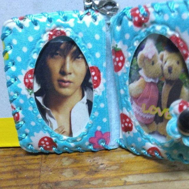 ☆パク・ヨンハ☆写真入りカ−ドホルダー。缶パッチ。□型写真入りストラップ < タレントグッズ  ☆パク・ヨンハ☆写真入りカ−ドホルダー。缶パッチ。□型写真入りストラップ < タレントグッズの