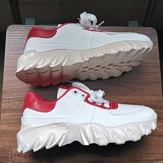 新品 23.5cm レディース スニーカー ホワイト シューズ 靴 身長アップ < 女性ファッション  新品 23.5cm レディース スニーカー ホワイト シューズ 靴 身長アップ < 女性ファッションの