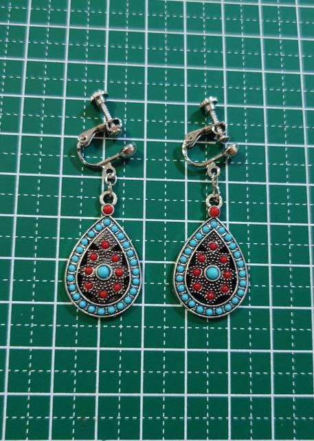 ターコイズ調ボヘミアン☆イヤリング・ピアス☆ ネイティブ  ボヘミアン   エスニック   アジアン   ウエスタン  ヒッピー < 女性アクセサリー/時計  ターコイズ調ボヘミアン☆イヤリング・ピアス☆ ネイティブ  ボヘミアン   エスニック   アジアン   ウエスタン  ヒッピー < 女性アクセサリー/時計の