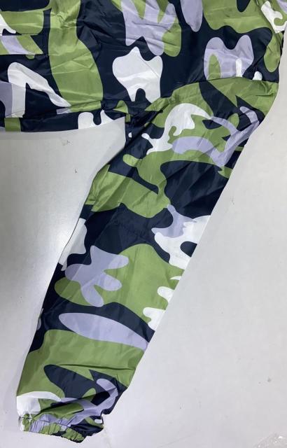 メンズ 迷彩 ダウンジャケット フード付きカモフラ ウィンドブレーカー L XL < 男性ファッション メンズ 迷彩 ダウンジャケット フード付きカモフラ ウィンドブレーカー L XL < 男性ファッションの