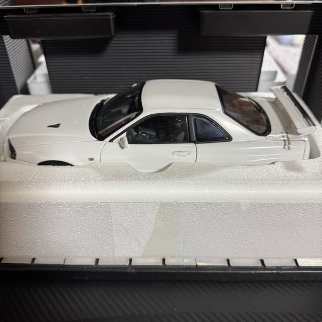 絶版未展示品オートアート1/18 スカイライン GT-R R34 VスペックII < ホビー  絶版未展示品オートアート1/18 スカイライン GT-R R34 VスペックII < ホビーの