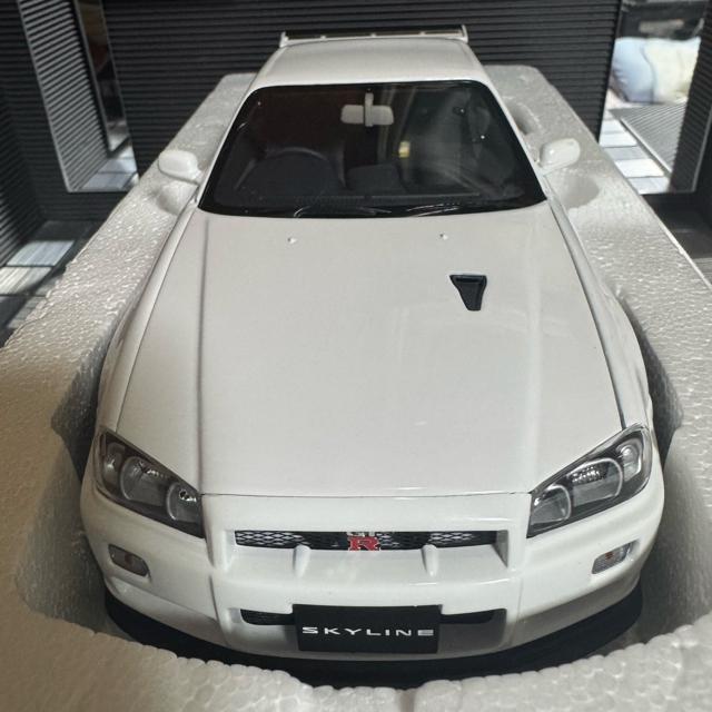 絶版未展示品オートアート1/18 スカイライン GT-R R34 VスペックII < ホビー  絶版未展示品オートアート1/18 スカイライン GT-R R34 VスペックII < ホビーの