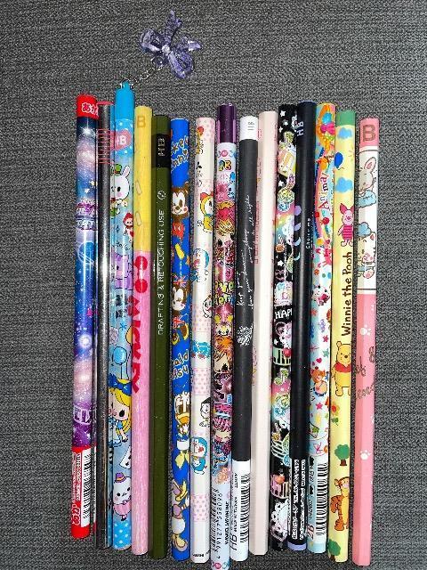 ♯新品♯いろいろえんぴつ 15本 B  赤えんぴつ1本入り  ドラえもん ミッキー プーさん < インテリア/ライフ  ♯新品♯いろいろえんぴつ 15本 B  赤えんぴつ1本入り  ドラえもん ミッキー プーさん  < インテリア/ライフの