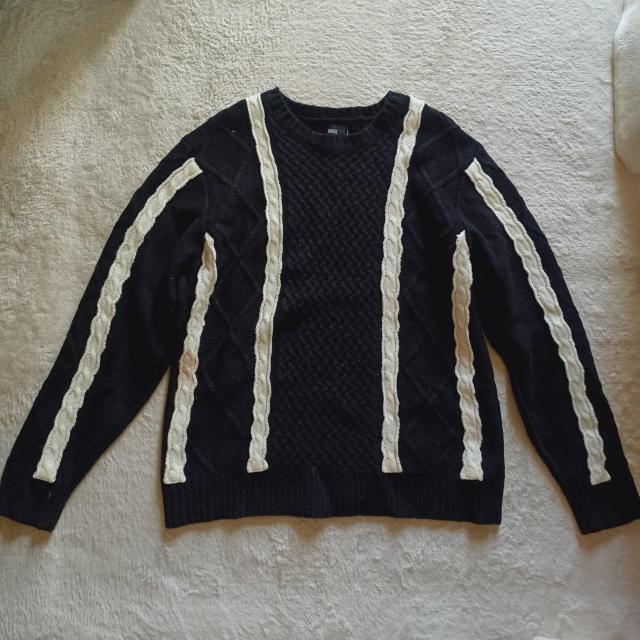 ★HAREハレ黒白ブラック&ホワイトバイカラーお洒落ケーブル編みストライプ柄ウール混暖か♪凝った生地デザイン長袖丸首ニットセーター < ブランド ★HAREハレ黒白ブラック&ホワイトバイカラーお洒落ケーブル編みストライプ柄ウール混暖か♪凝った生地デザイン長袖丸首ニットセーター < ブランドの