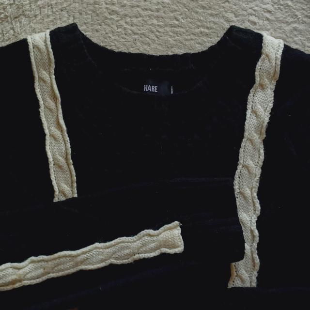 ★HAREハレ黒白ブラック&ホワイトバイカラーお洒落ケーブル編みストライプ柄ウール混暖か♪凝った生地デザイン長袖丸首ニットセーター < ブランド ★HAREハレ黒白ブラック&ホワイトバイカラーお洒落ケーブル編みストライプ柄ウール混暖か♪凝った生地デザイン長袖丸首ニットセーター < ブランドの