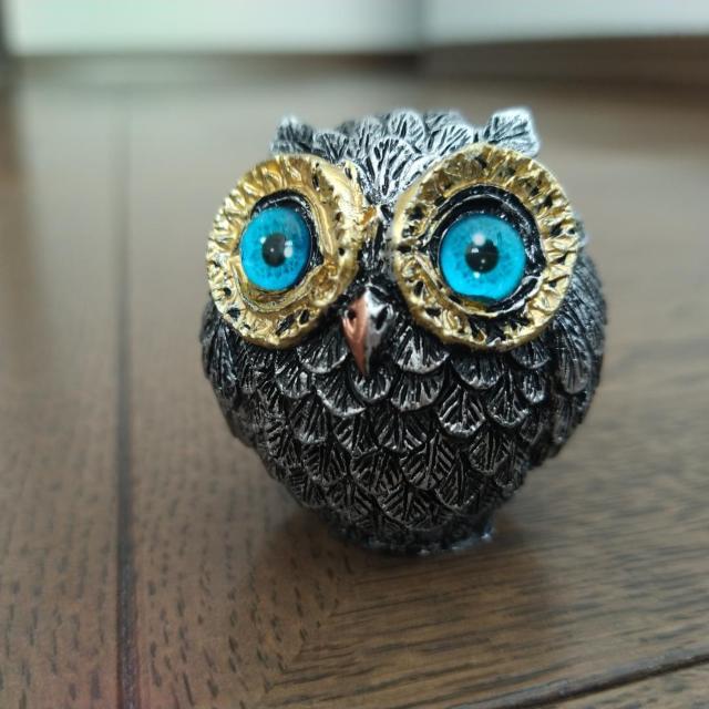 �y�u���[�A�C�z���t�N���E�̃I�u�W�F�@������ �� �C���e���A/���C�t�� 