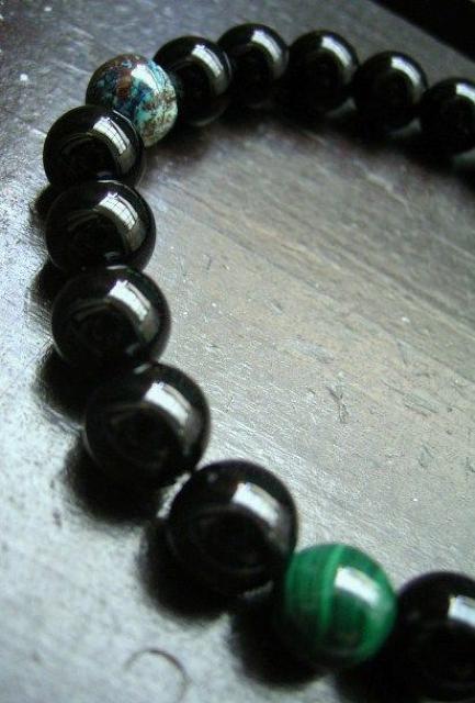 オニキスxマラカイトxクリソコラブレスレット < 女性アクセサリー/時計 オニキスxマラカイトxクリソコラブレスレット < 女性アクセサリー/時計の