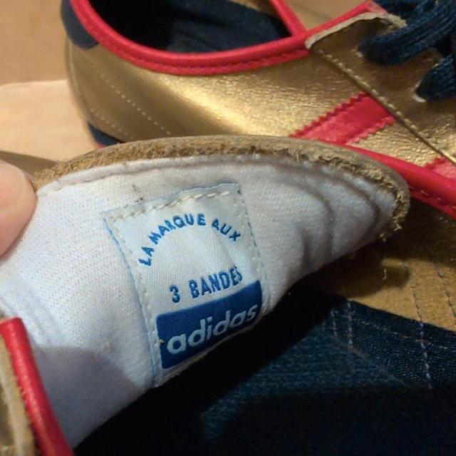 adidas LA MARQUE AUX 3 BANDES スニーカー 極美品 < ブランド  adidas LA MARQUE AUX 3 BANDES スニーカー 極美品 < ブランドの