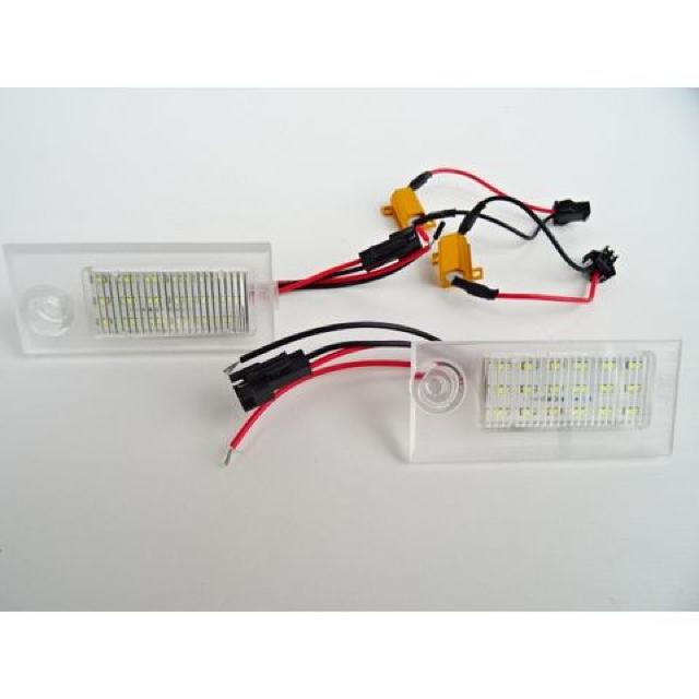 アウディ AUDI A6 C5 97-04y 専用設計キャンセラー内蔵LEDナンバー灯 < 自動車/バイク アウディ AUDI A6 C5 97-04y 専用設計キャンセラー内蔵LEDナンバー灯 < 自動車/バイク