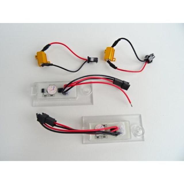 アウディ AUDI A6 C5 97-04y 専用設計キャンセラー内蔵LEDナンバー灯 < 自動車/バイク アウディ AUDI A6 C5 97-04y 専用設計キャンセラー内蔵LEDナンバー灯 < 自動車/バイク