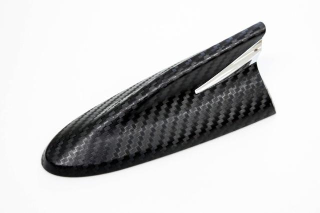 汎用 シャークフィンダミーアンテナ type15 カーボン調+メッキ < 自動車/バイク 汎用 シャークフィンダミーアンテナ type15 カーボン調+メッキ < 自動車/バイク