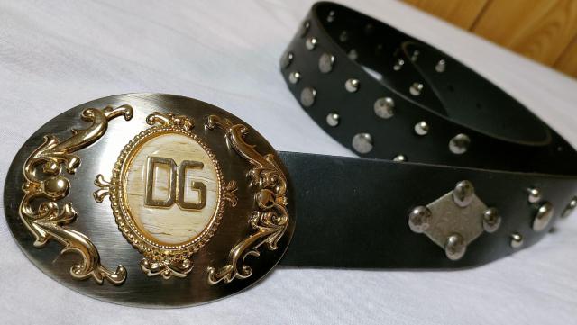 正規新古 限定 ドルチェ&ガッバーナ DGロゴ天然石ストーン装飾バックル スタッズレザーベルト 黒 95 ハイエンドラグジュアリー < ブランド  正規新古 限定 ドルチェ&ガッバーナ DGロゴ天然石ストーン装飾バックル スタッズレザーベルト 黒 95 ハイエンドラグジュアリー < ブランドの