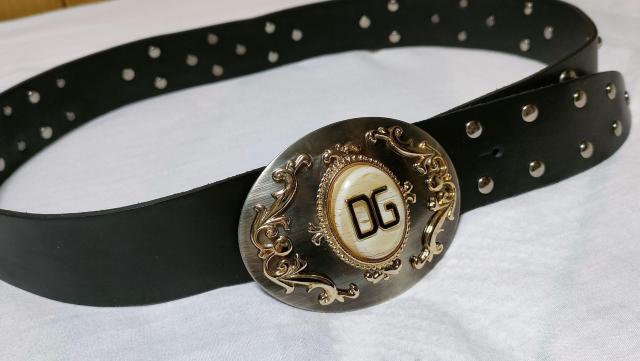 正規新古 限定 ドルチェ&ガッバーナ DGロゴ天然石ストーン装飾バックル スタッズレザーベルト 黒 95 ハイエンドラグジュアリー < ブランド  正規新古 限定 ドルチェ&ガッバーナ DGロゴ天然石ストーン装飾バックル スタッズレザーベルト 黒 95 ハイエンドラグジュアリー < ブランドの