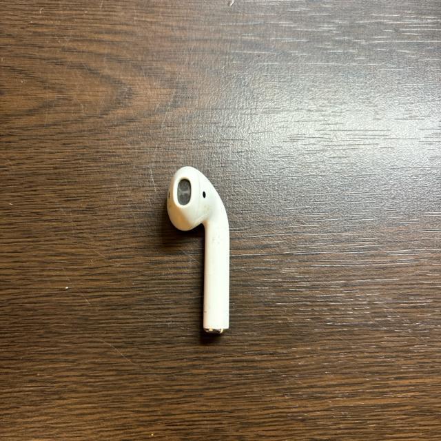 即決 Apple アップル AirPods 第二世代 左耳のみ A2031 < 家電/AV  即決 Apple アップル AirPods 第二世代 左耳のみ A2031 < 家電/AVの