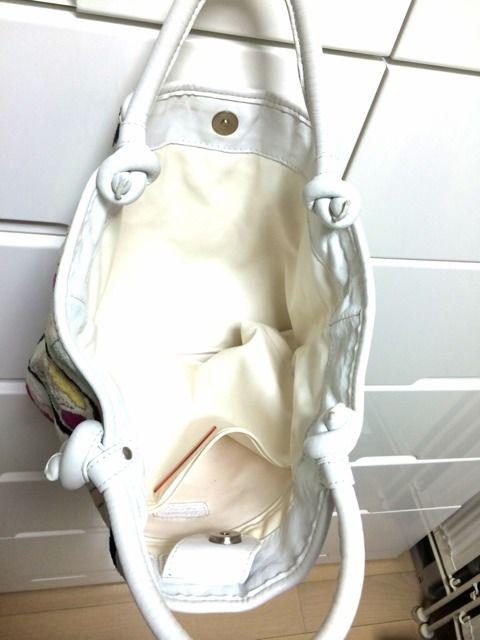 EMILIOPUCCIԌnpCBag`nhobOvb`lC  uh 