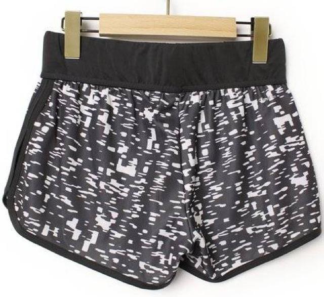 adidasアディダス☆柄トレーニングショートパンツ < ブランド  adidasアディダス☆柄トレーニングショートパンツ < ブランドの