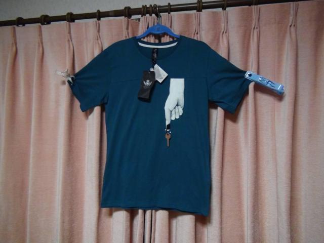 launching padの半袖Tシャツ鍵付き(L)青 新品タグ付き!。 < 男性ファッション  launching padの半袖Tシャツ鍵付き(L)青 新品タグ付き!。 < 男性ファッションの