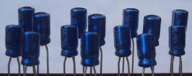 PANA/�d���R���f���T�[50V::0.68uF,100�{���g�p�i0712 �� �Ɠd/AV�� 