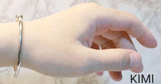 高品質なシルバー 925 バングル 内周約19cm 男女兼用 < 女性アクセサリー/時計  高品質なシルバー 925 バングル 内周約19cm 男女兼用 < 女性アクセサリー/時計の