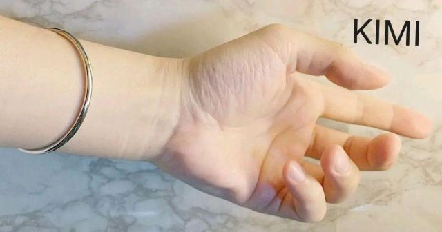 高品質なシルバー 925 バングル 内周約19cm 男女兼用 < 女性アクセサリー/時計  高品質なシルバー 925 バングル 内周約19cm 男女兼用 < 女性アクセサリー/時計の