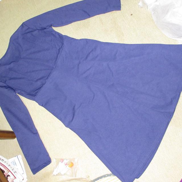 未使用☆綺麗め長袖フレアワンピース*膝丈(ブルー系) < 女性ファッション  未使用☆綺麗め長袖フレアワンピース*膝丈(ブルー系) < 女性ファッションの