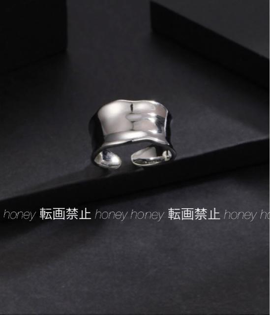 変形メタルリング【新品未使用】シルバーカラー●ボリュームリングでこなれ感●男女兼用●F < 女性アクセサリー/時計 変形メタルリング【新品未使用】シルバーカラー●ボリュームリングでこなれ感●男女兼用●F < 女性アクセサリー/時計の