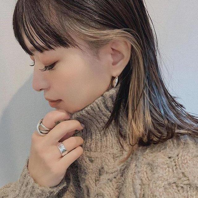 変形メタルリング【新品未使用】シルバーカラー●ボリュームリングでこなれ感●男女兼用●F < 女性アクセサリー/時計 変形メタルリング【新品未使用】シルバーカラー●ボリュームリングでこなれ感●男女兼用●F < 女性アクセサリー/時計の