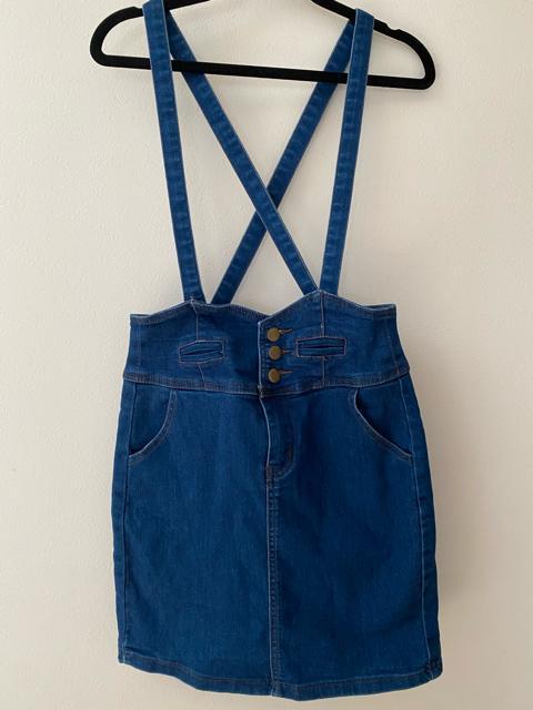 匿名配送 FOREVER21   Sサイズ サロペットスカート  ハイウエスト デニムスカート < ブランド  匿名配送 FOREVER21   Sサイズ サロペットスカート  ハイウエスト デニムスカート  < ブランドの