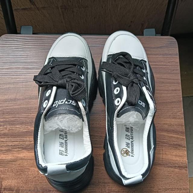 新品 23cm レディース スニーカー ブラック シューズ 靴 厚底 身長アップ < 女性ファッション  新品 23cm レディース スニーカー ブラック シューズ 靴 厚底 身長アップ < 女性ファッションの