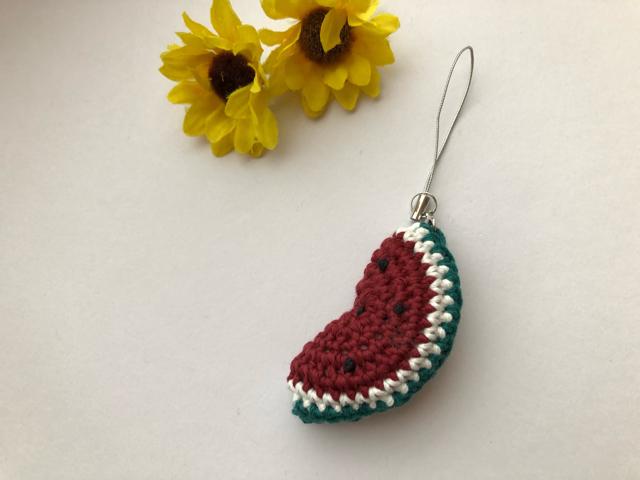 ハンドメイド  ストラップ バッグチャーム 真っ赤なスイカ♪ < 女性ファッション  ハンドメイド  ストラップ バッグチャーム 真っ赤なスイカ♪ < 女性ファッションの