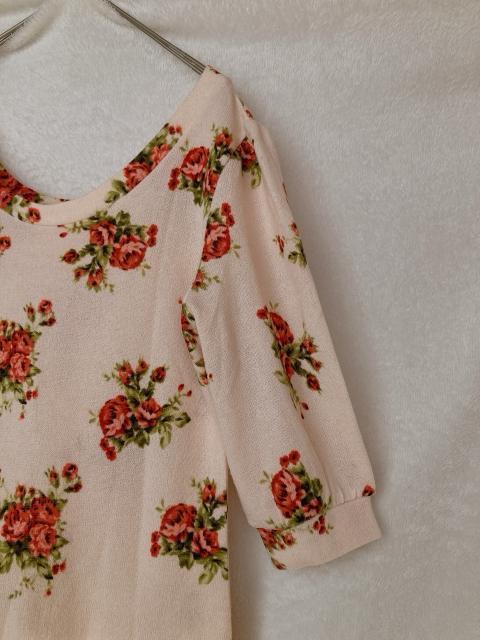 リズリサ好きな方 薔薇柄 花柄 五部袖 ニット チュニック ワンピース M N2m < ブランド リズリサ好きな方 薔薇柄 花柄 五部袖 ニット チュニック ワンピース M N2m < ブランドの