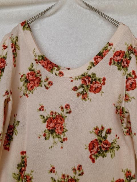 リズリサ好きな方 薔薇柄 花柄 五部袖 ニット チュニック ワンピース M N2m < ブランド リズリサ好きな方 薔薇柄 花柄 五部袖 ニット チュニック ワンピース M N2m < ブランドの