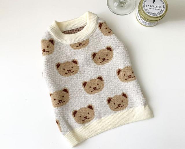 肉厚で暖か●定価3,498円●総柄 くまさんニット●白ホワイト アイボリー●ペット服 猫 犬 < ペット/手芸/園芸  肉厚で暖か●定価3,498円●総柄 くまさんニット●白ホワイト アイボリー●ペット服 猫 犬 < ペット/手芸/園芸の