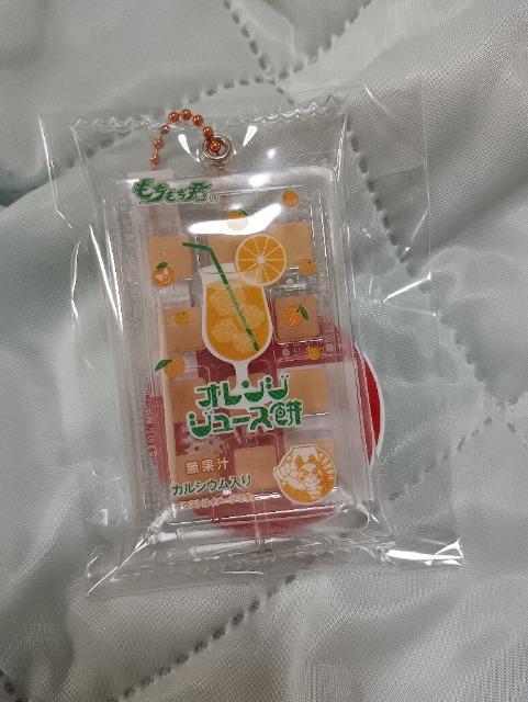 ミニチュアキーホルダー未開封品オレンジジュース餅 < 女性ファッション  ミニチュアキーホルダー未開封品オレンジジュース餅  < 女性ファッションの