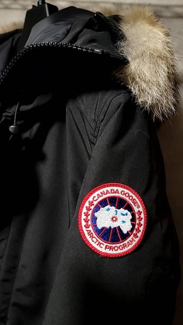 新品CANADA GOOSEカナダグース CHATEAU PARKA M シャトーパーカー < 男性ファッション 新品CANADA GOOSEカナダグース CHATEAU PARKA M シャトーパーカー < 男性ファッションの